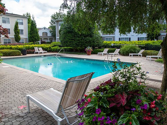 3rd image of 2550 Cumberland Blvd #430845