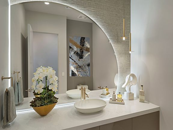 Residence 3 - Powder Bath