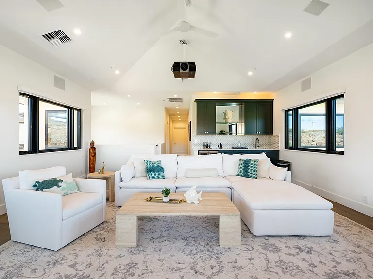 802 Anapuni Loop — Photo 16