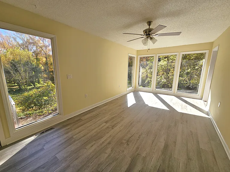 609 Memorial Drive Ext — Photo 9