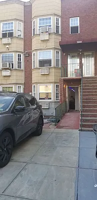 Rented by EXR | media 4