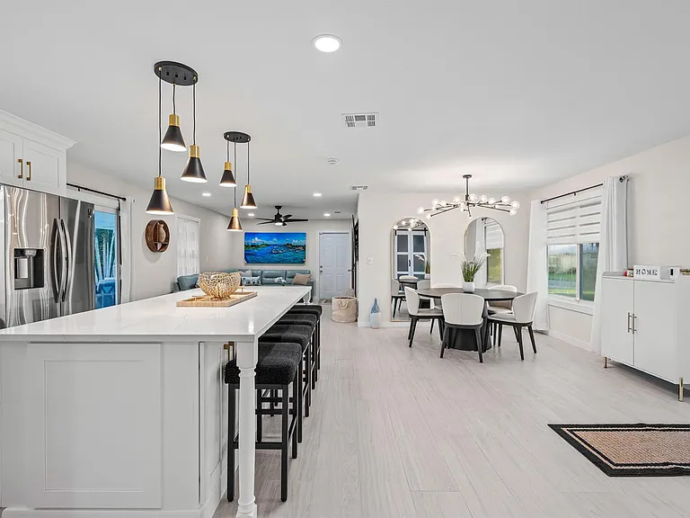 9165 SE Yacht Club Cir — Photo 8