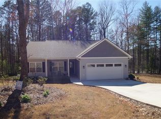 100 Quail Haven Dr, Walhalla, SC 29691