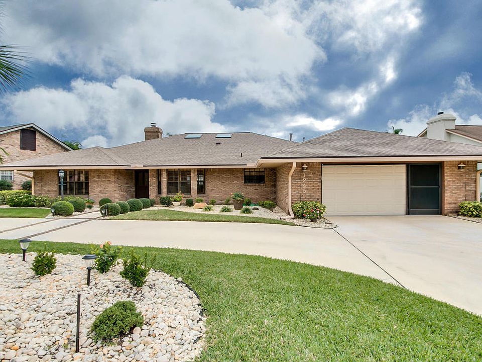 1st image of 1245 Silver Lake Dr