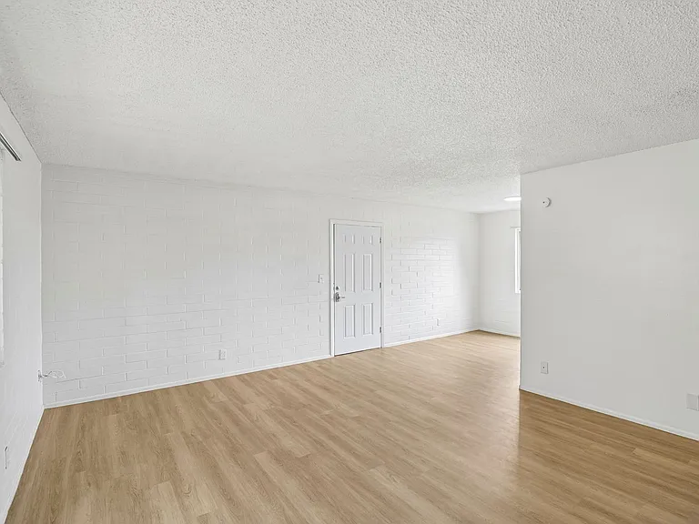 Catalina View Apartments — Photo 75