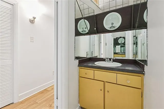 501 Hillary St — Photo 13