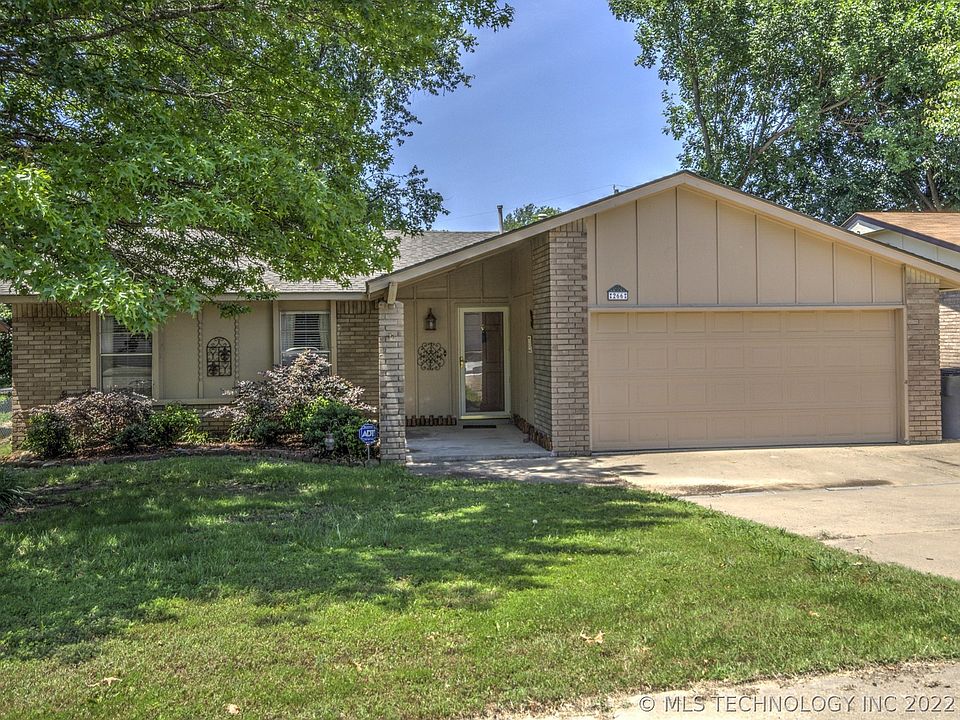 1st image of 266 S 183rd East Ave