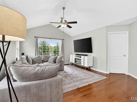 3rd image of 3148 Bentwater Pl