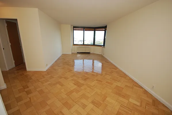 Rented by Luxury Habitat | media 12