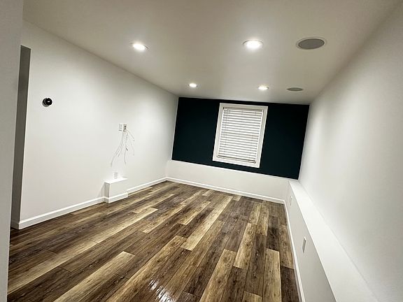 4th image of 628 Sweeny St #Top