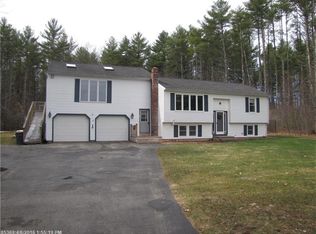 12 Seavey Dr, Buxton, ME 04093