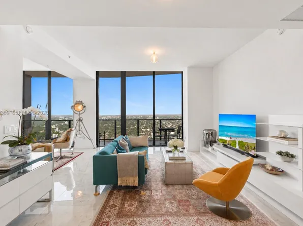 1000 Brickell Plz #Penthouse 6106, Miami, FL 33131