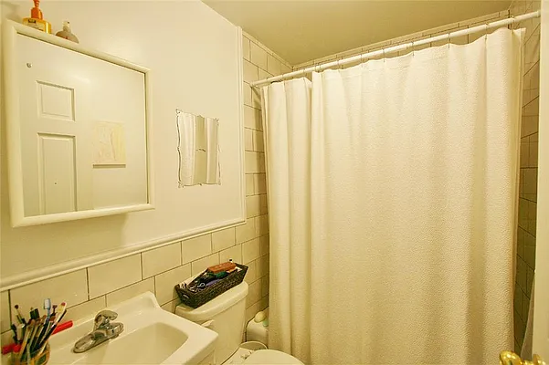 Rented by R New York | media 27