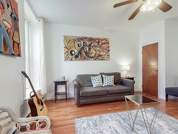 3rd image of 549 Manhattan Ave Floor 2