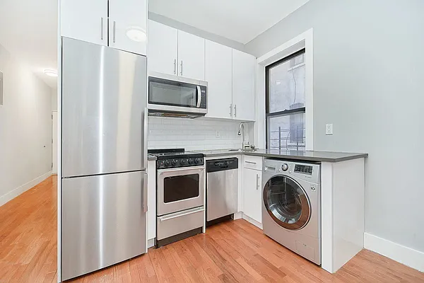 Rented by Living New York | media 18