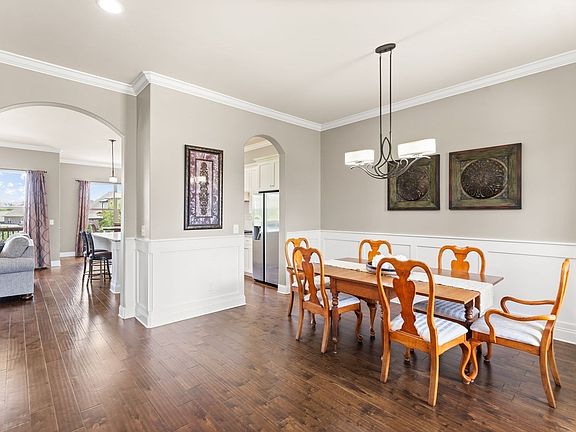 4th image of 2682 Paddock Park Dr