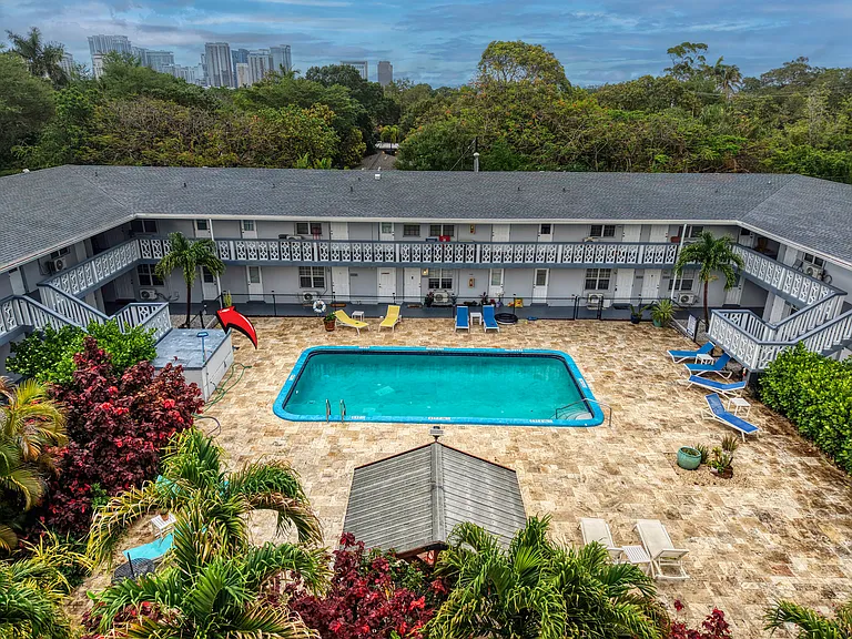 626 SW 14th Ave #108 — Photo 3