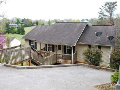 3246 Four M Cir, Kodak, TN, 37764