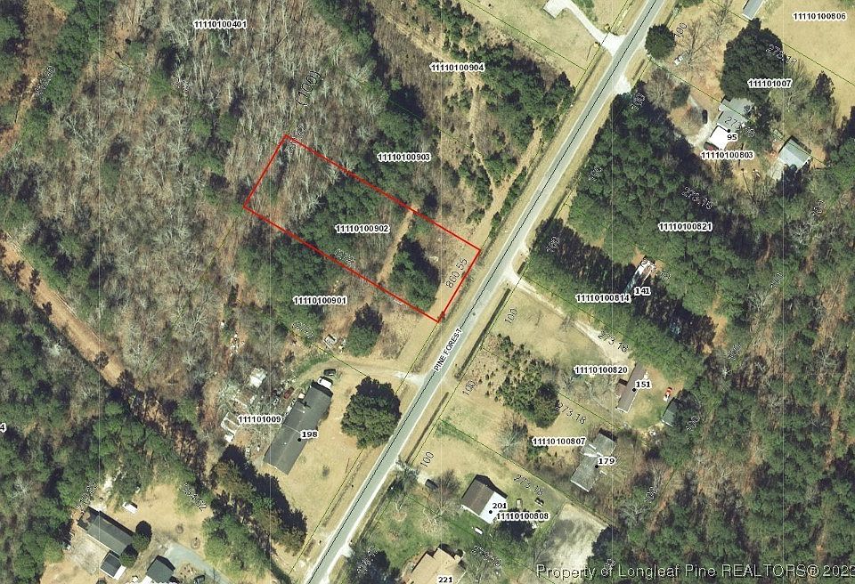 1st image of 8 Pine Forest Dr