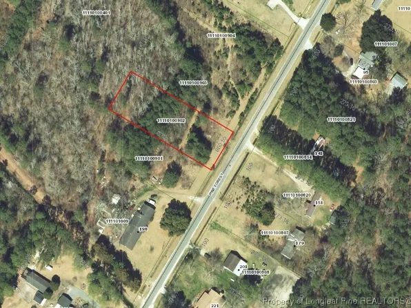 8 Pine Forest Dr, Maxton, NC 28364