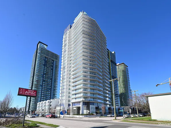 5051 Imperial St #2303, Burnaby, BC V5J