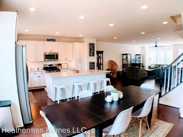 103 Thresher Ln, Stafford, VA 22554