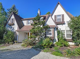 942 N Madison St, Hinsdale, IL 60521