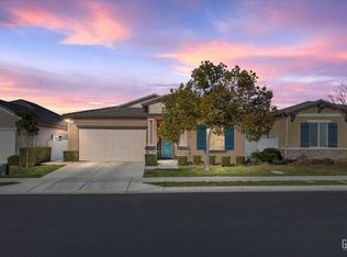 10034 Besancon Way, Bakersfield, CA 93306