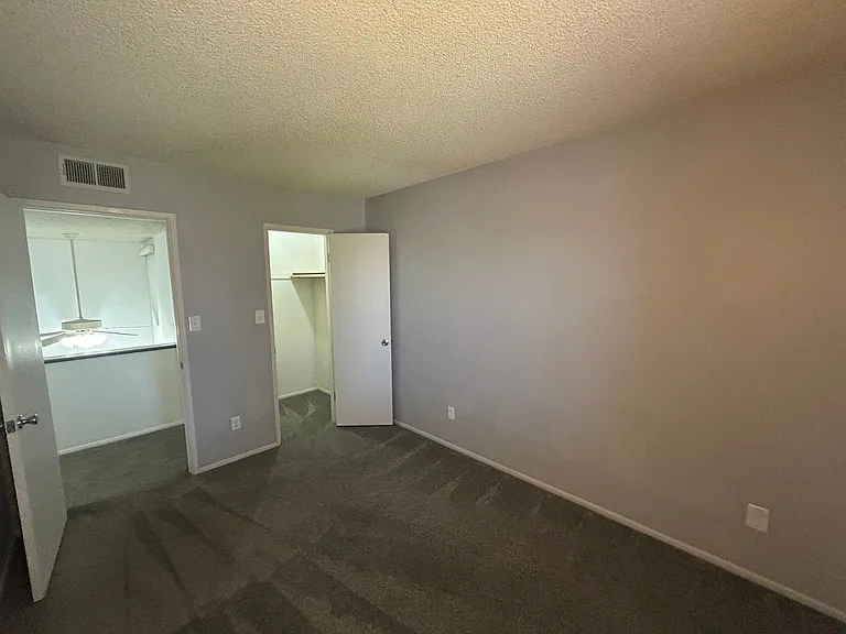 4501 W Continental Dr — Photo 17