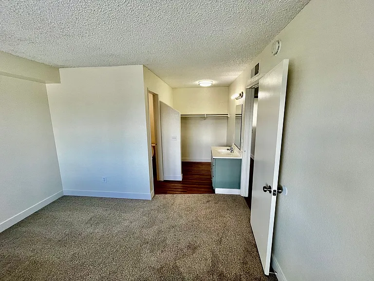 1505 Alvarado St — Photo 7