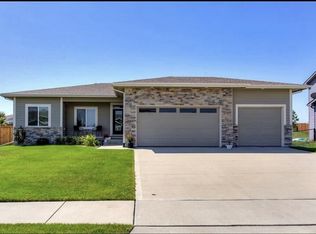 580 NE Bowman Dr, Waukee, IA 50263