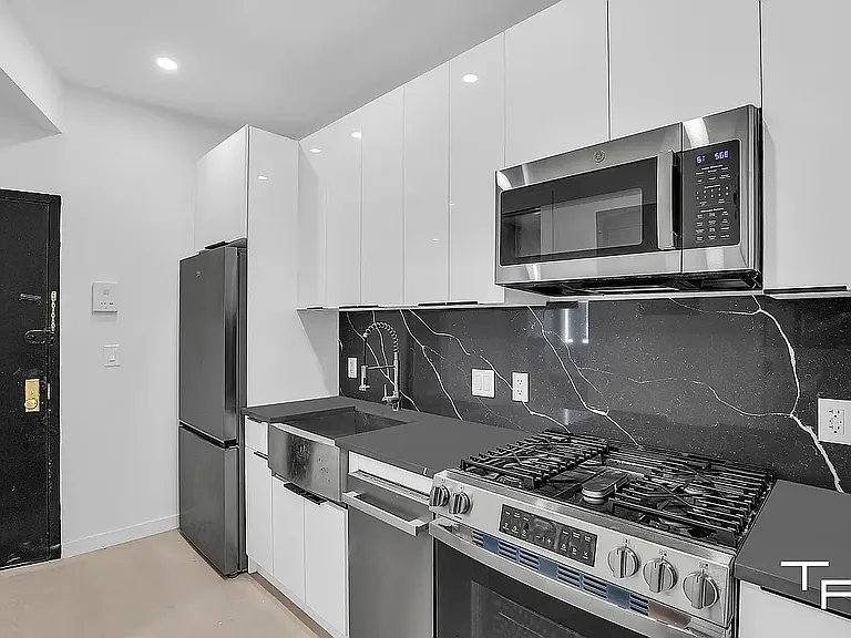 103 Mosco St #2 — Photo 1
