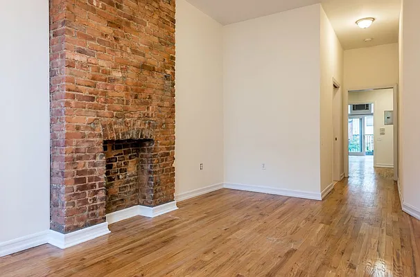 Rented by EXR | media 41