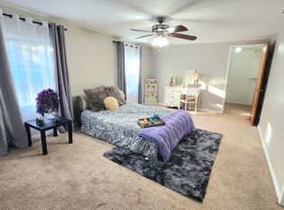 726 Michigan St, Lapeer, MI 48446