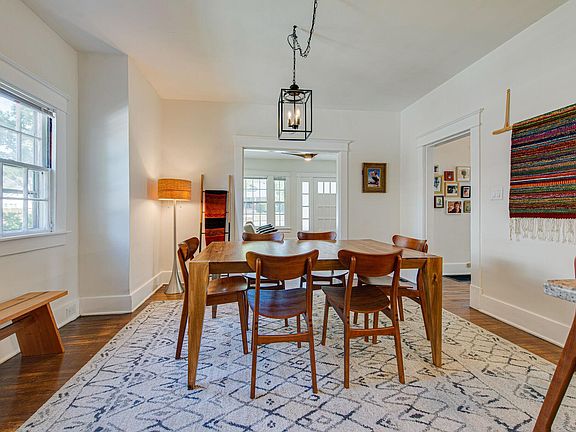 3rd image of 2231 Blair Blvd
