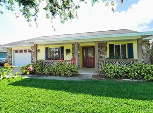 26641 E Cove Dr, Tavares, FL 32778