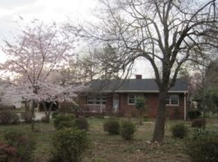2626 Catherine Dr, Burlington, NC 27215