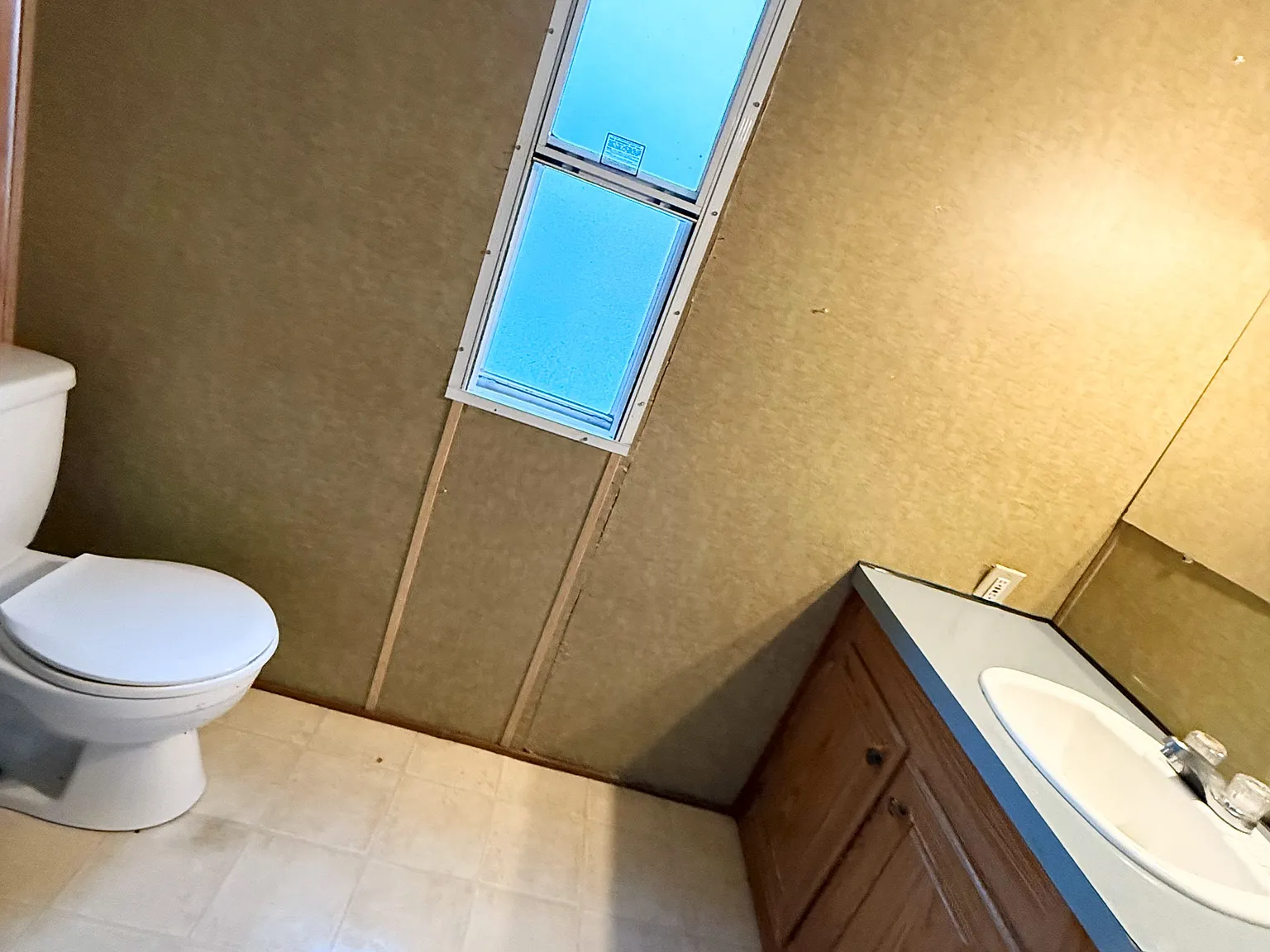 2 bed, 900 sqft, $950 — Photo 3