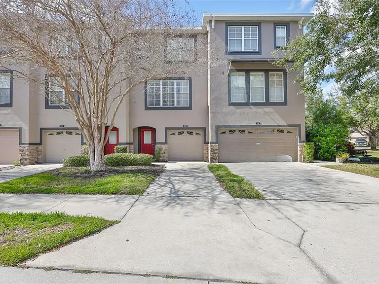 1307 Salem Orchard Ln — Photo 2