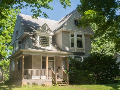 707 S Broadway Ave, Urbana, IL, 61801