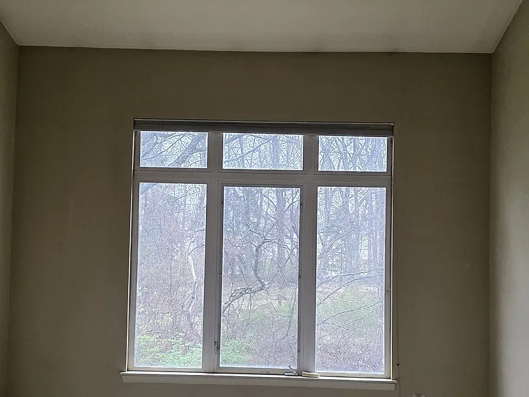 406 Colettes Ct — Photo 12