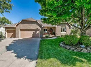 2534 N High Point Cir, Wichita, KS 67205