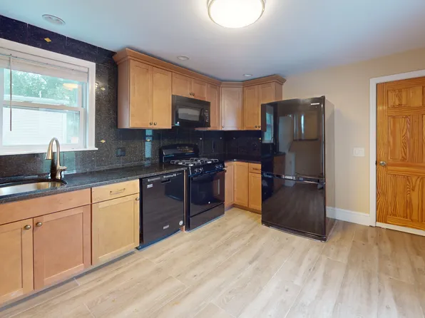 49 Glenwood Rd, Somerville, MA 02145