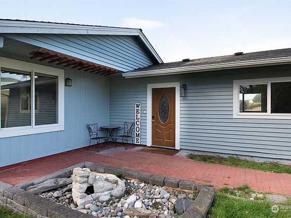 4th image of 623 Coronado Avenue