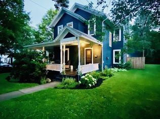 8 Weld St, Naples, NY 14512