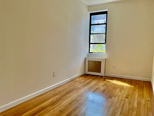 Rented by Compass | media 3