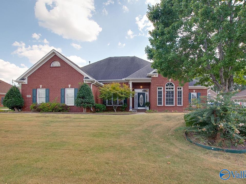 1st image of 204 Pearle Wood Ct