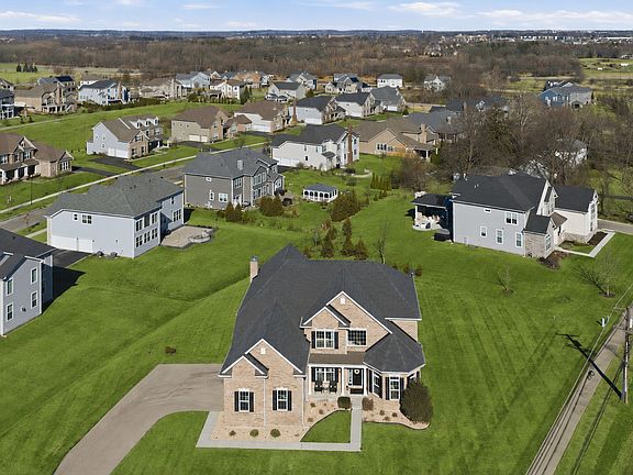3rd image of 2617 Barker Dr