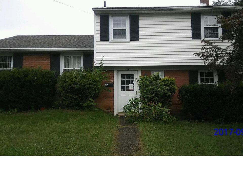 1st image of 802 Lincoln Dr