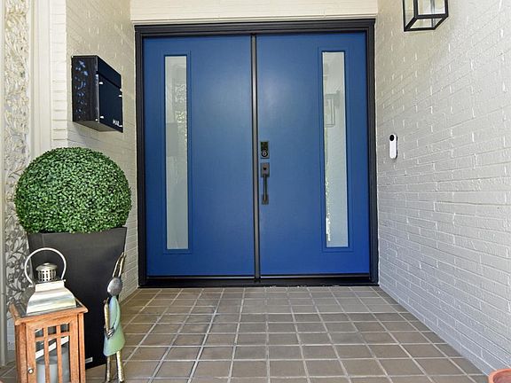 4th image of 2215 Mira Flores Dr